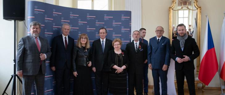 Spotkanie Marszałka Senatu RP z przedstawicielami organizacji polonijnych i Polakami w Ambasadzie RP w Pradze