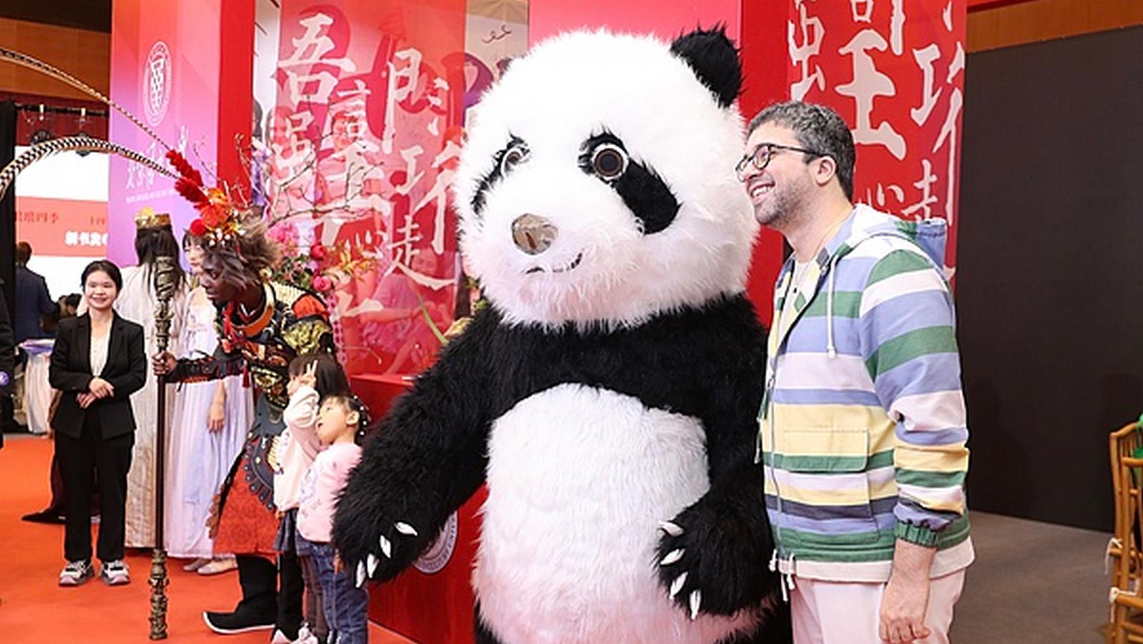 Xi Jinping napisał list do młodych sinologów