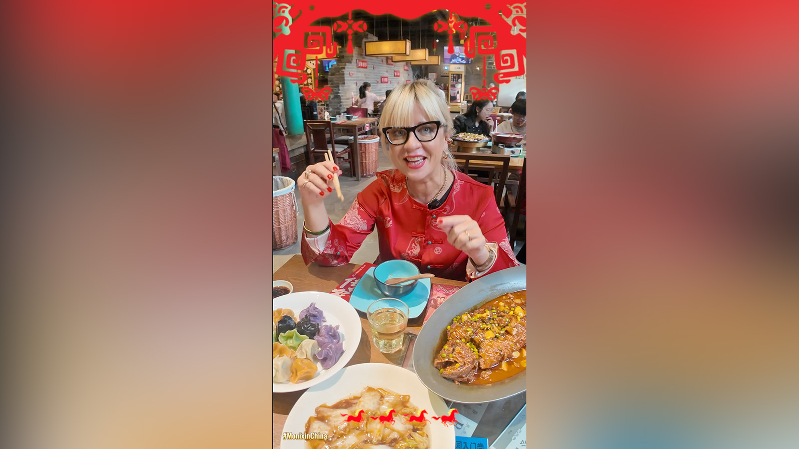 Przy świątecznym chińskim stole