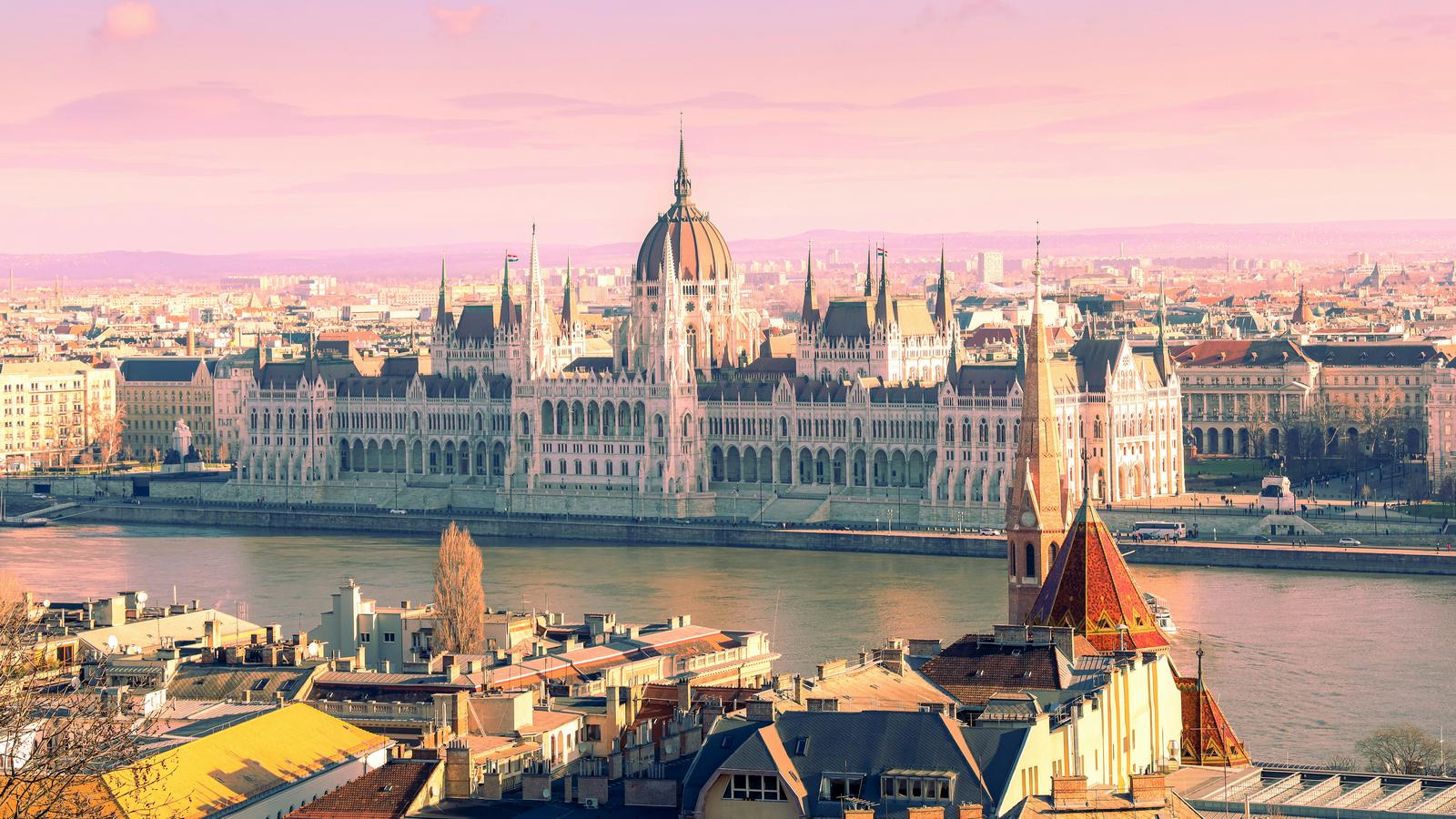 Węgierska turystyka: Nowe powyborcze otwarcie